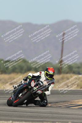 media/Oct-13-2025-Moto Forza (Mon) [[a66d839500]]/2-A Group/Session 3 (Turn 16)/